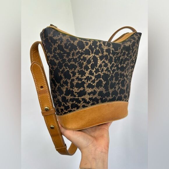 Vintage 90’s Anne Klein Leopard Print Shoulder Bag Brown Leather Canvas Combo - Picture 10 of 16